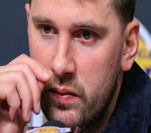 米特里策妻,晒照支持丈,坚定支持大,开云体育,开云体育官网,开云体育app,开云体育平台,KAIYUN,SPORTS,kaiyun登录入口