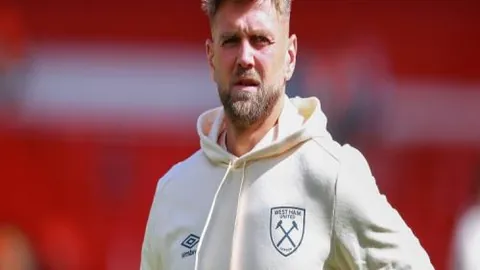 开云平台官方网品牌大使皮耶罗 产品 095845 jyx