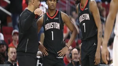 哈兰德本赛季英超强势领跑，10次独占鳌头，无人能及，创纪录突破5次！