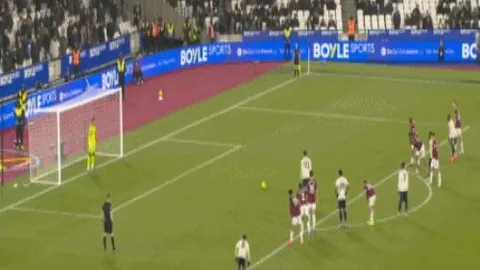 NBA热议：两连败快船巨头，联盟各路英豪皆遭遇铁骑挑战